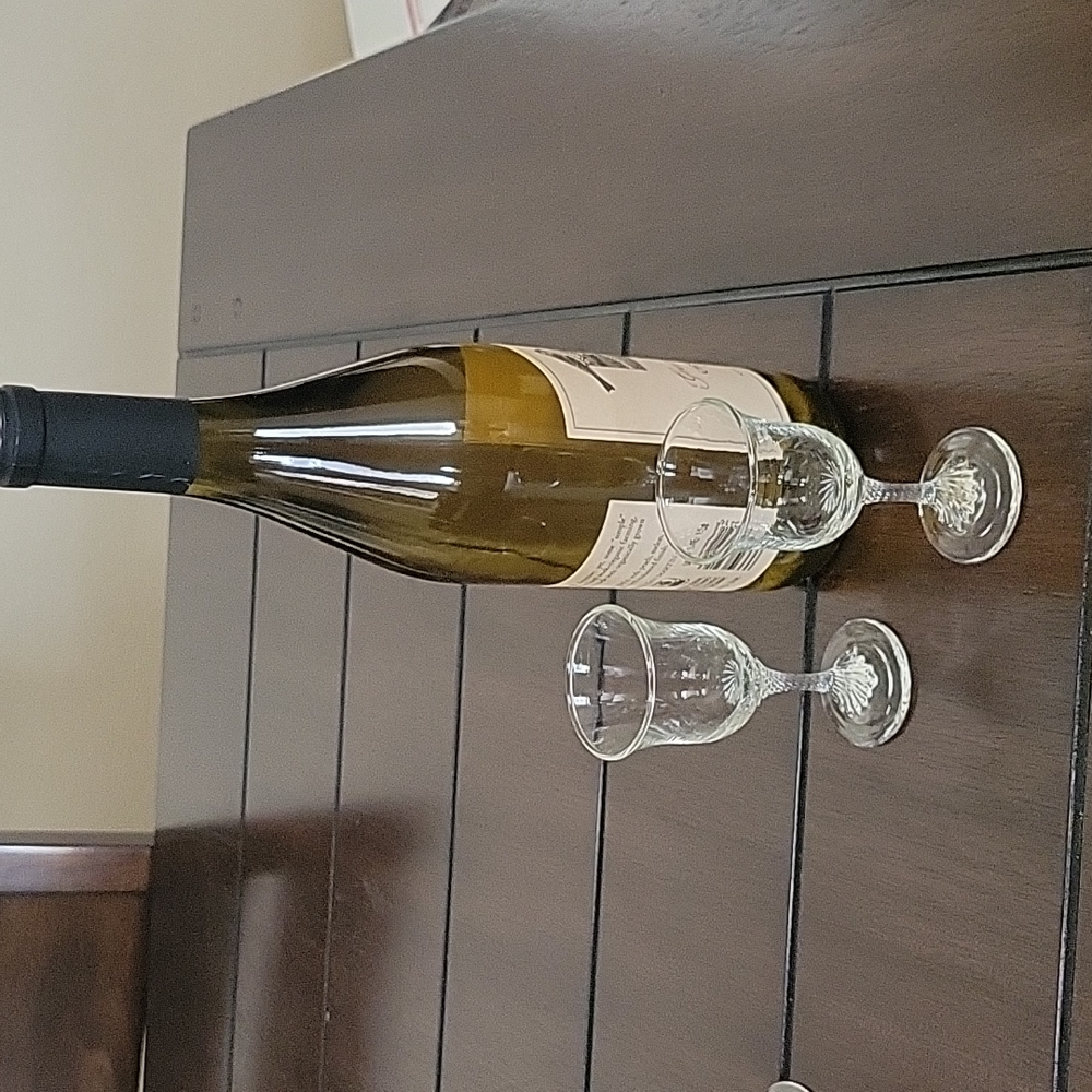 Vintage wine glass set